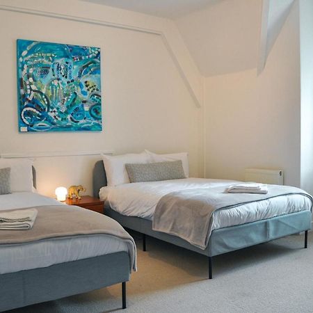 Spacious 3Br Victorian Cheltenham Loft Flat In Cotswolds - Free Parking Apartment Bagian luar foto