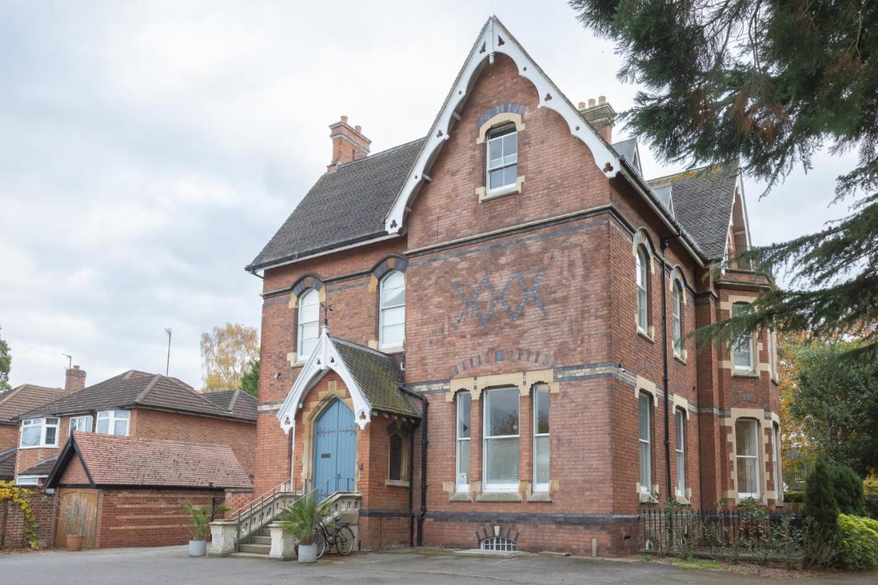 Spacious 3Br Victorian Cheltenham Loft Flat In Cotswolds - Free Parking Apartment Bagian luar foto